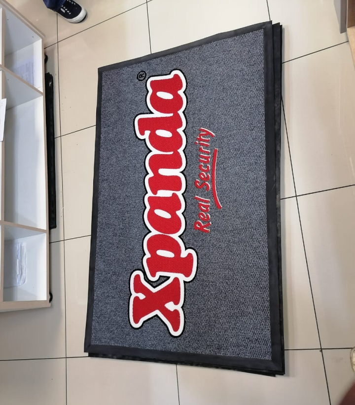 xpanda logo mat